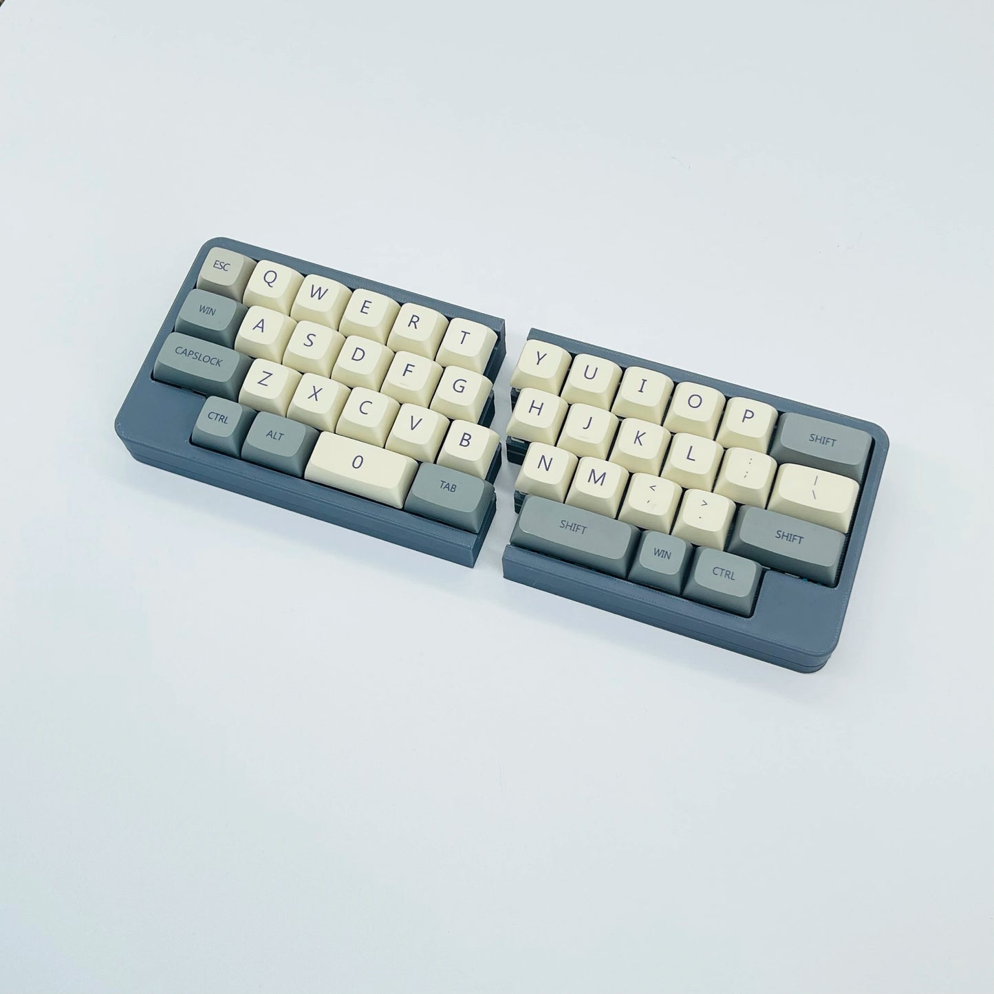 40% Wireless Split Keyboard 2.4G Connection DIY Support Hot Swappable VIAL Ergonomic Split Customization Gaming Keyboard Kit