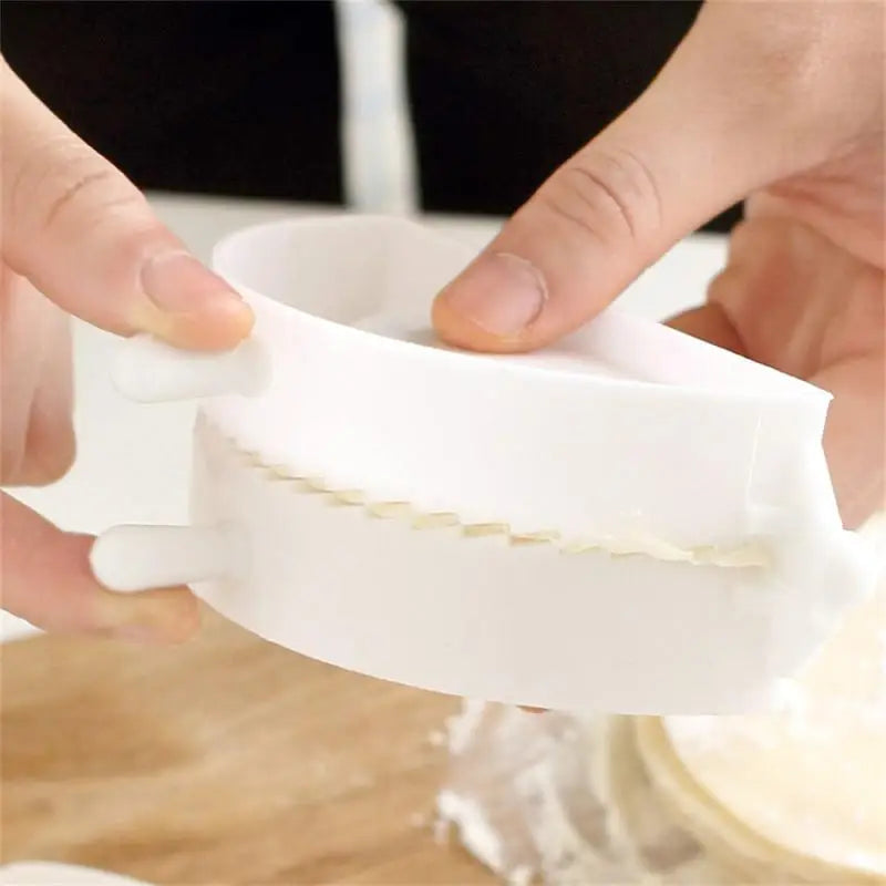 Kitchen Dumpling Maker Wrapper Presser Manual Dumpling Skin Mold Machine Ravioli Maker Press Pastry Maker Kitchen Gadgets