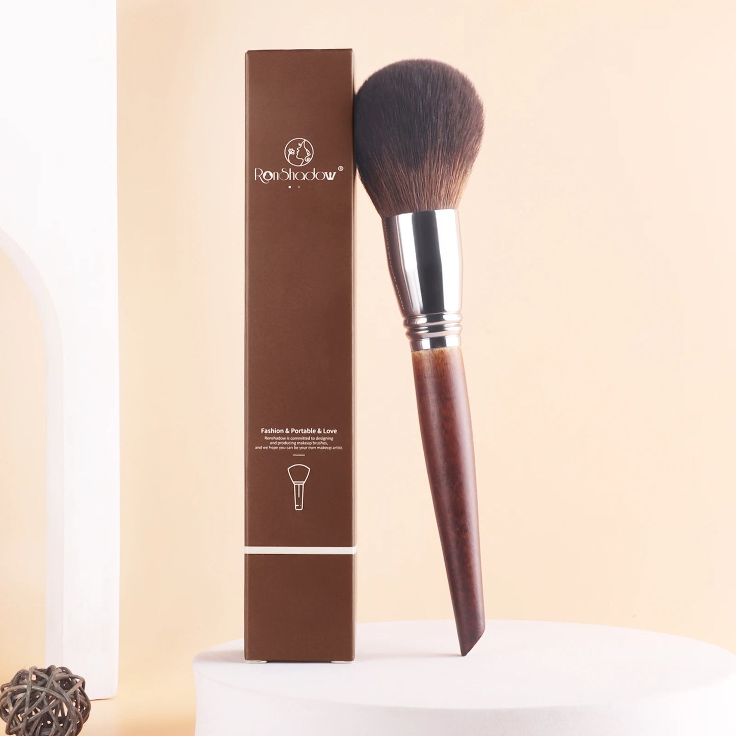 1PC Makeup Brush Complete powder Brush Eyeshadow Soft Makeup Brush Beauty Tools Smudge Brush Single