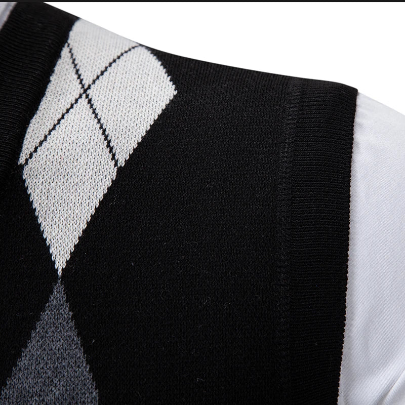 Mens Soft Sweater Vest Spring Autumn Sleeveless Knitted Pullover Husband Dad Fashion Knitted Vests Black Grey Plaid S-2XL