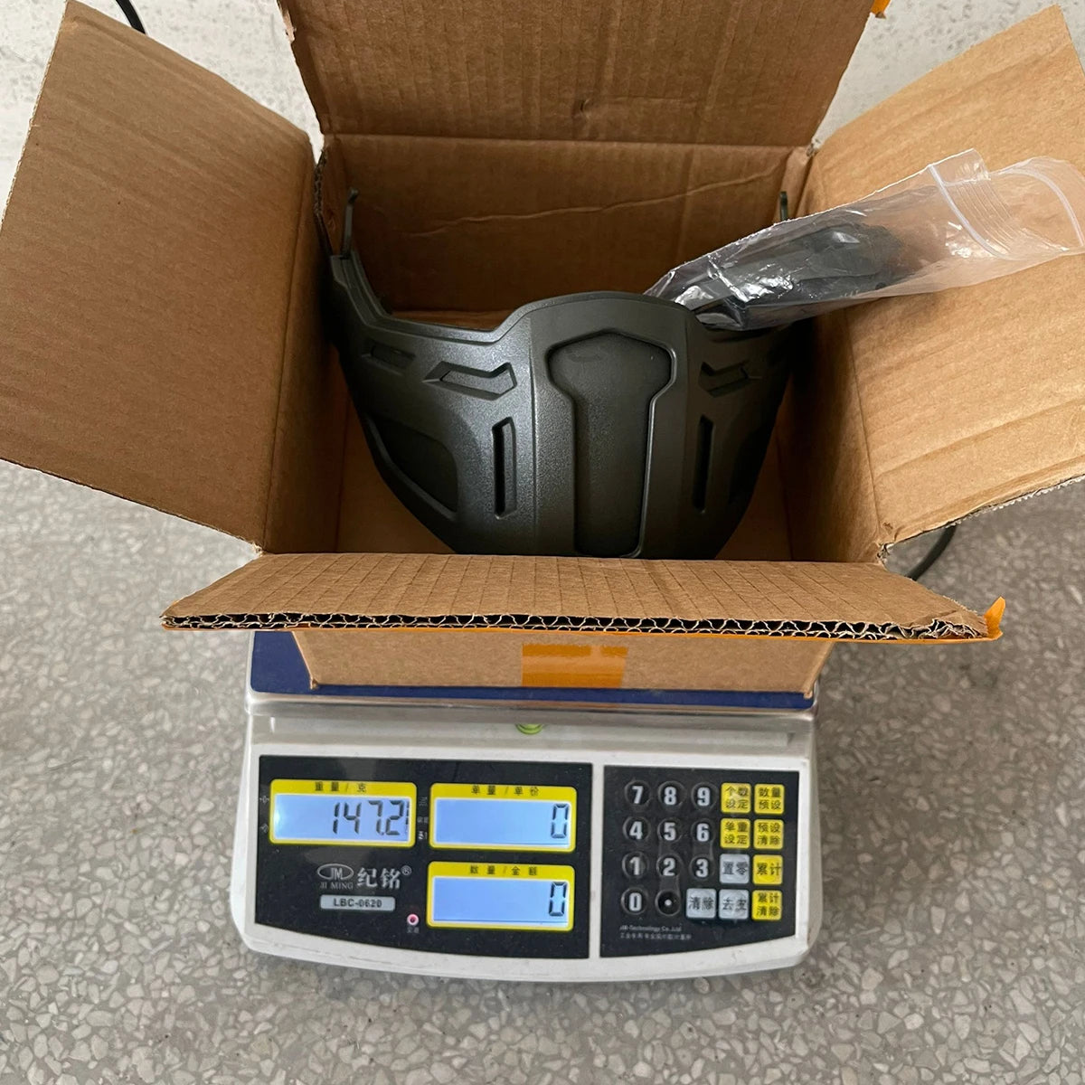 Tactical FAST Helmet Half Face Mask Adjustable Helmet Flip Goggles Hunting Airsoft CS Game Paintball Helmet Accessories Gear