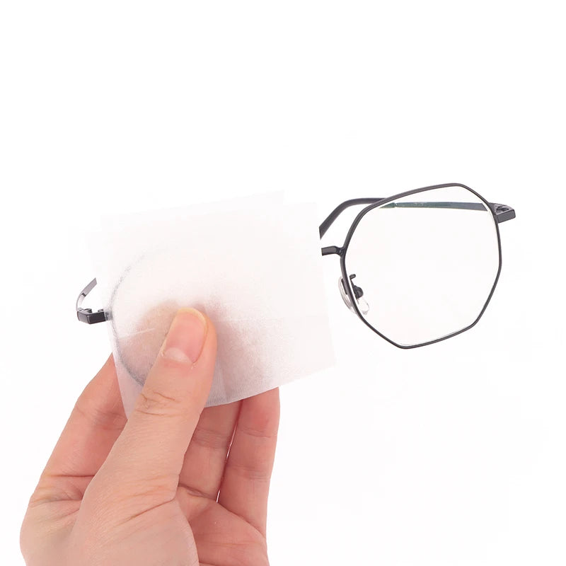 100Pcs/Box Glasses Cleaner Wet Wipe Disposable Anti Fog Misting Dust Remover Cleaning Lens Wipes Sunglasses Phone Screen
