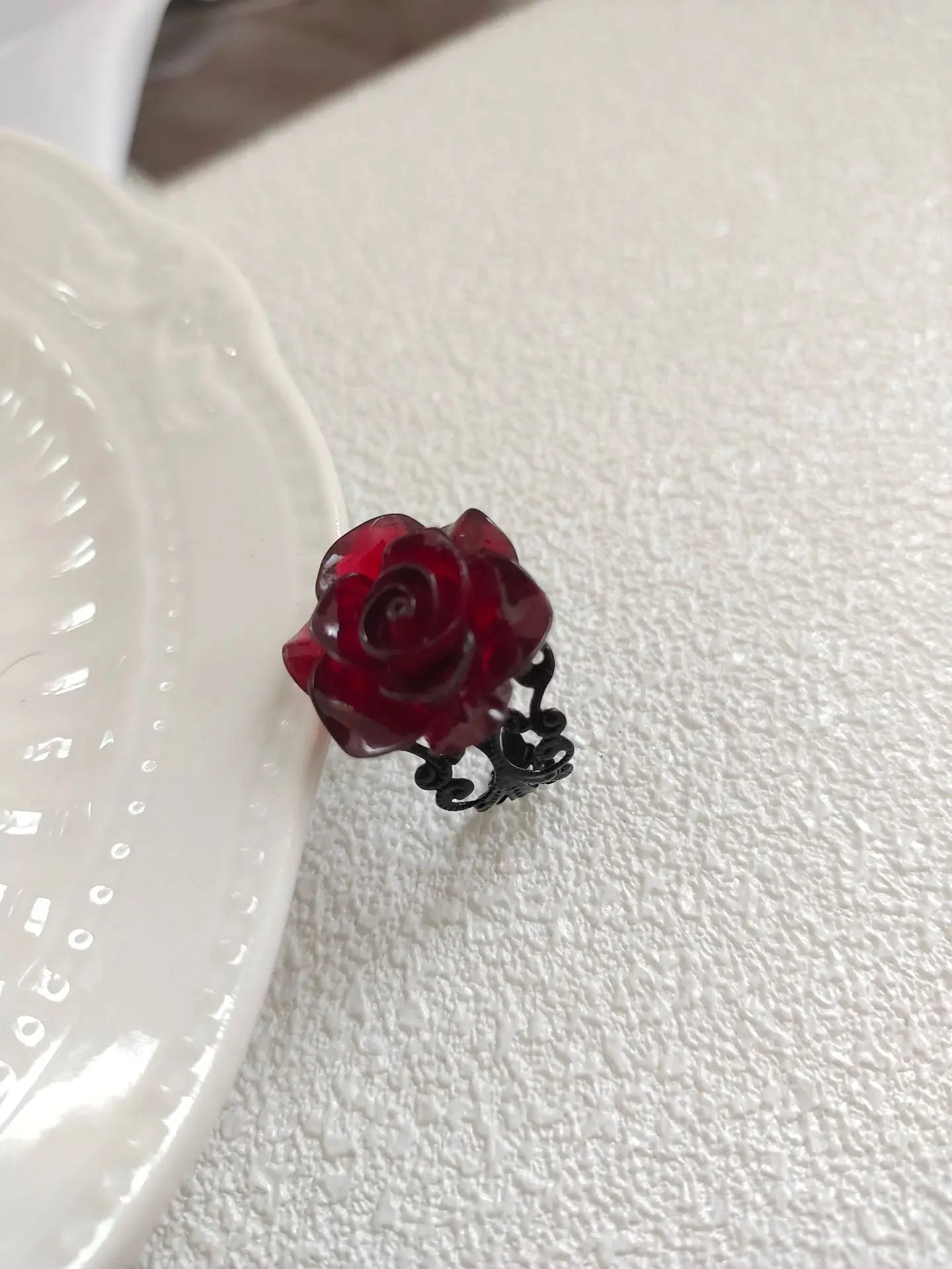 Retro Goth Style Red Rose Opening Rings for Women Punk Personality Crystal Flower Hollow Finger Ring Hip Hop Rock Party Jewelry