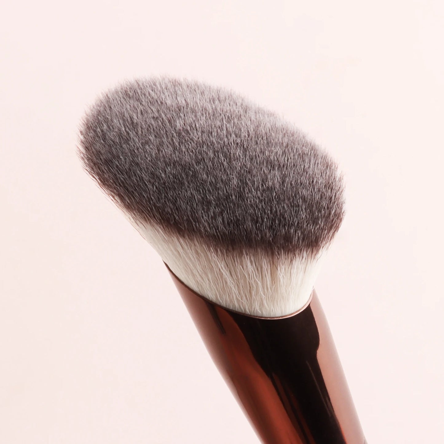 Single Makeup Brush for Flawless Application Seamless Finish Foundation Brush Soft Fiber Hair Fashionable Design