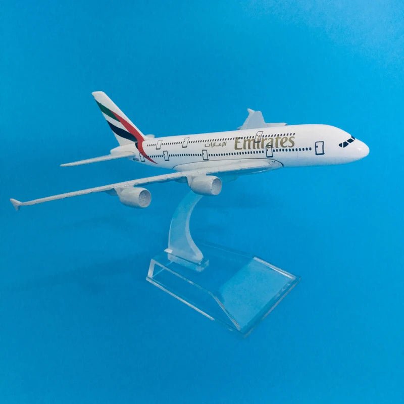 JASON TUTU 1:400 Diecast Metal Planes United Arab Emirates Airline airbus A380 Aircraft Model Planel Airplane Collect Gifts