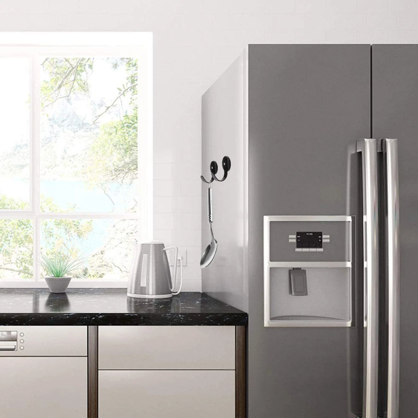 Metal Magnetic Wreath Hanger Heavy Duty Kitchen Utensil Hanger for Refrigerator Grill Kitchen Key