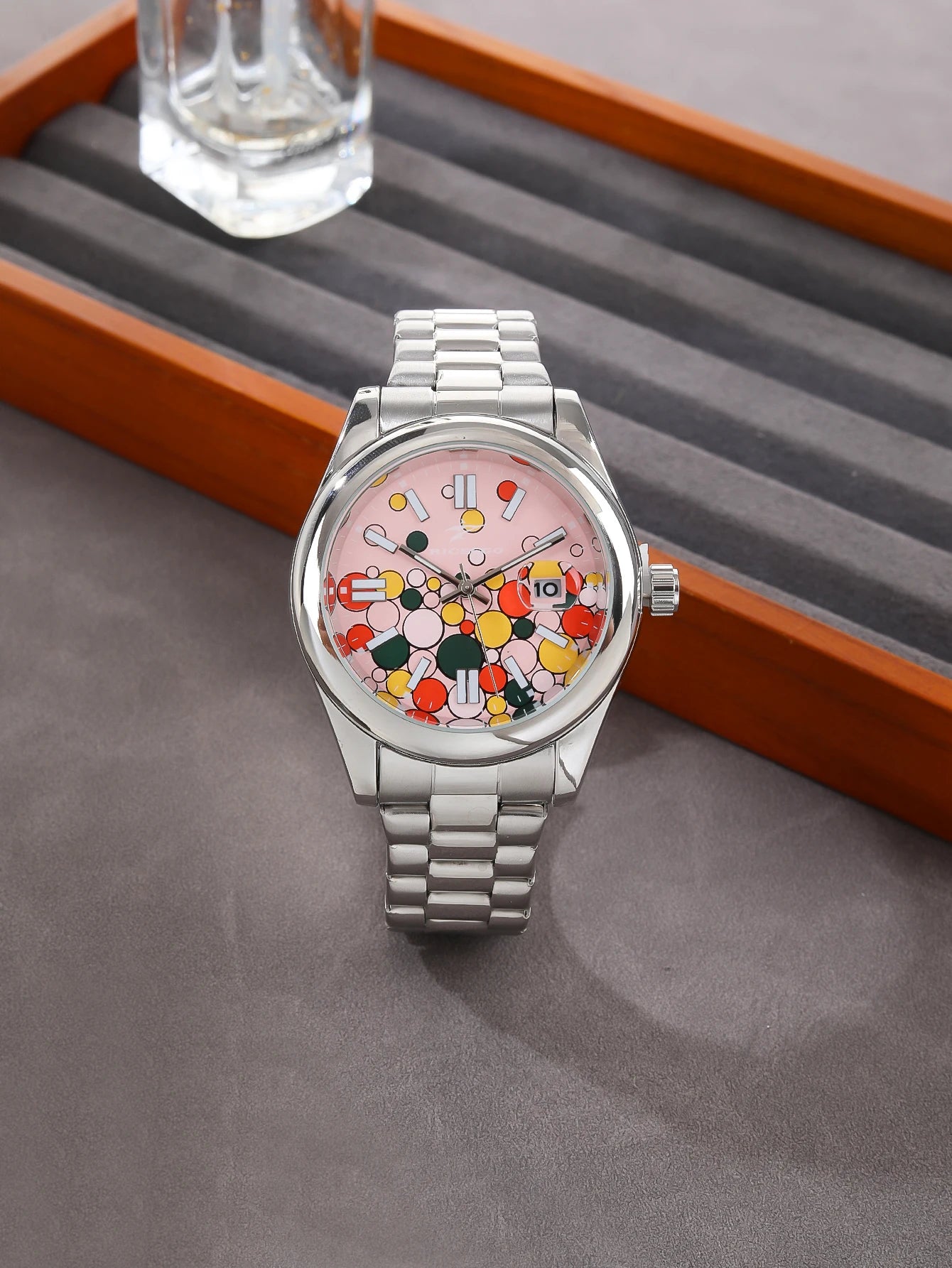 Classic Men's Quartz Watch Luxury Fashion Calendar Date Clock Round Glass Mirror Stainless Steel Business Wristwatch for Gifts ﻿