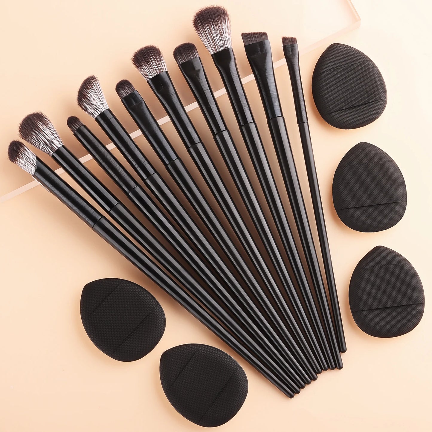 10-piece Set Soft Eyeshadow Brushes Eye Makeup Smudge Under cover Eyeliner Blade Eye Detail Small Makeup Brushes