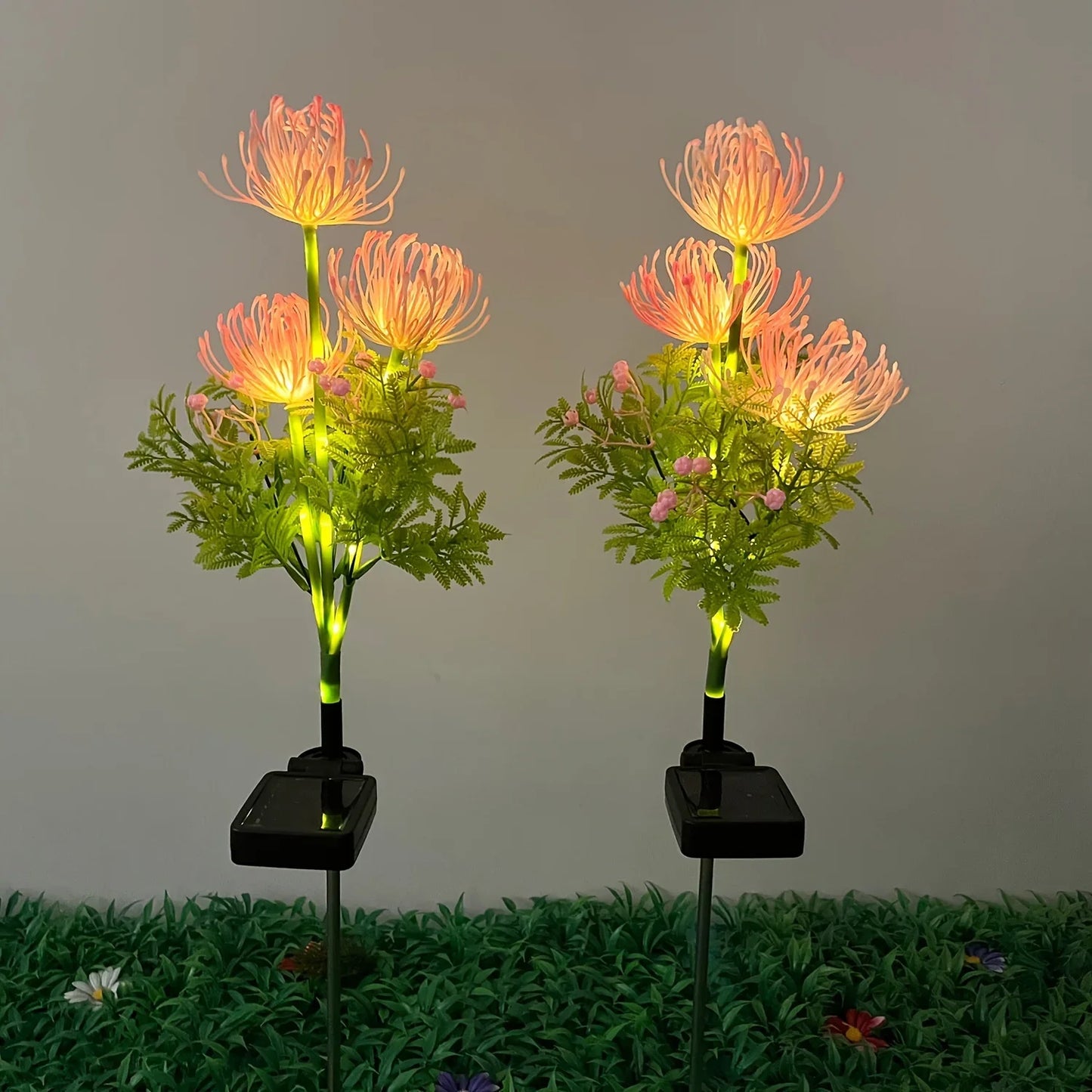 Solar Garden Lawn Lights LED Flower Lamp Outdoor Glowing Flower Decorations Yard Waterproof for Driveway Landscape Decoration