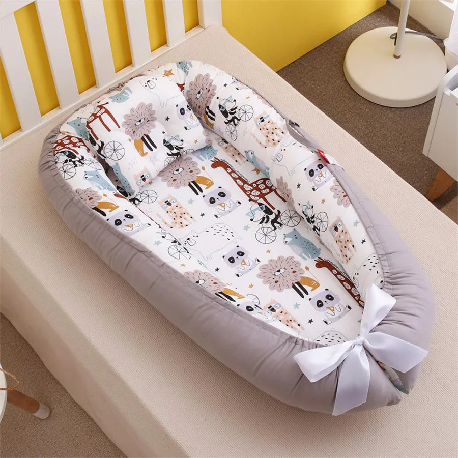Infant Co-Sleeping Bed Nest Newborn Toddler Bassinet with Fence Bumper Crib Baby Cradle Cot for Safe Sleeping
