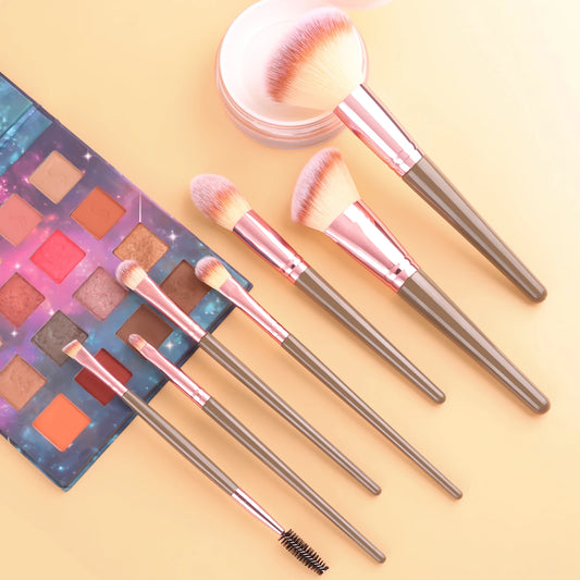 PCS Makeup Brushes Set Foundation Eyeshadow Blush Concealers Brush Female Beauty Tools Beauty Thumb