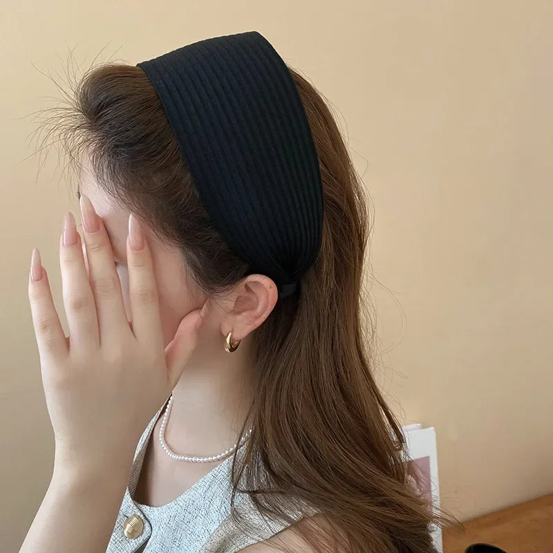 Kintting Solid Color Wide Edge Striped Nonslip Arc Acrylic Headbands for Women French Temperament Atmosphere Hair Accessories