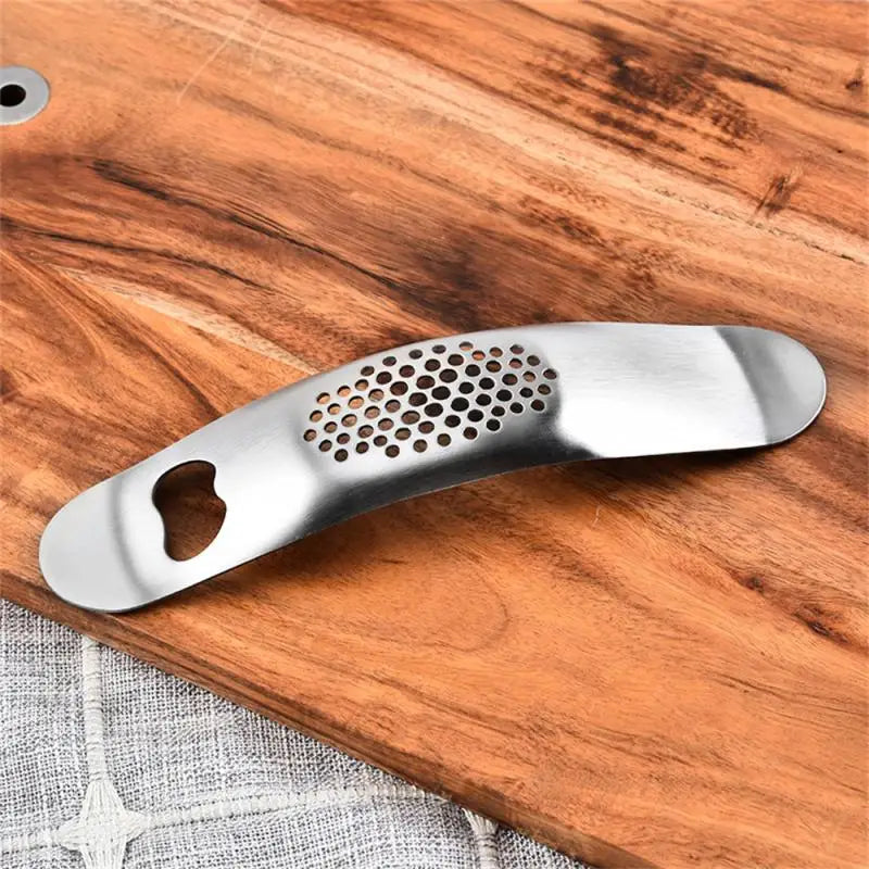 Kitchen Grater Gadgets Tool Garlic Tools New Manual Pressing Garlic Slicer Small Household Garlic Grinding Cooking Smasher