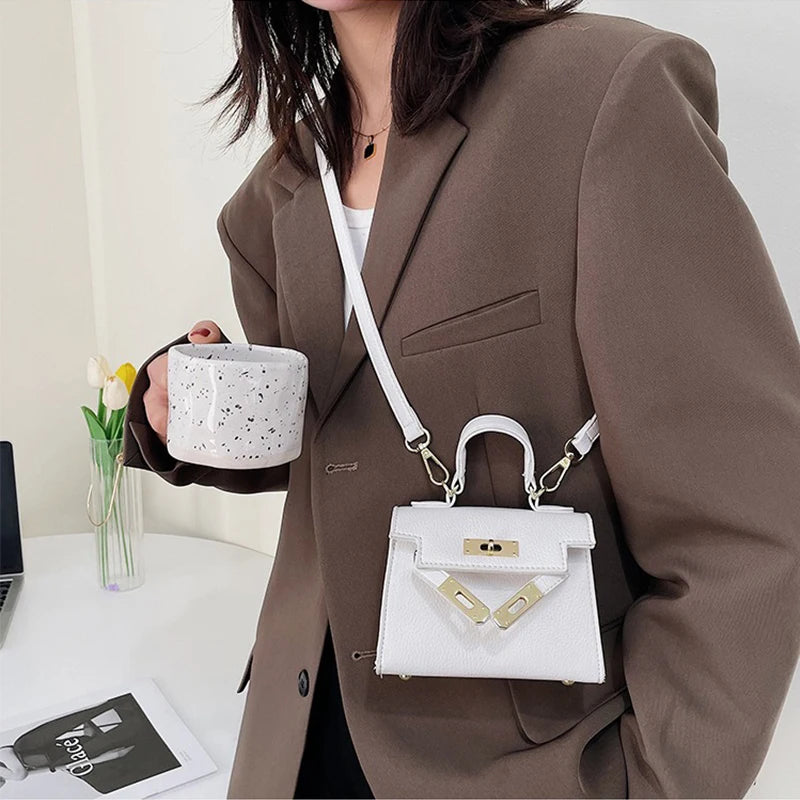 Premium Quality Women's Handbag 2024 Spring/summer New Style Trendy Kara Bag Fashionable Simple Versatile Single Shoulder Bag