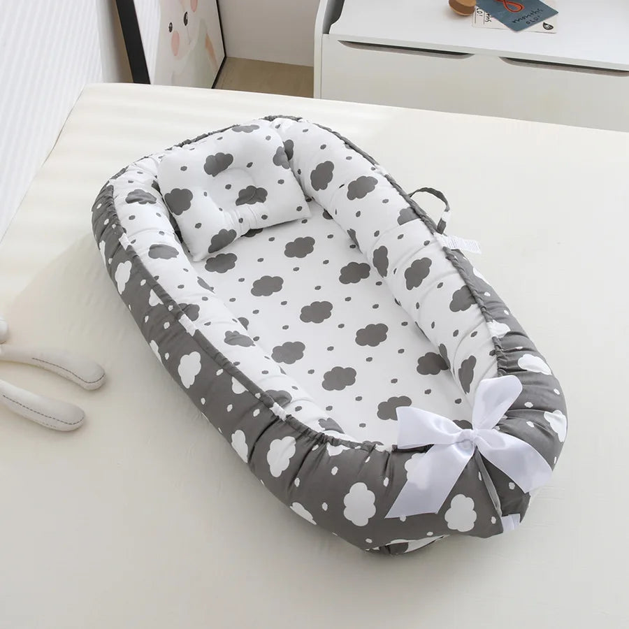 Infant Co-Sleeping Bed Nest Newborn Toddler Bassinet with Fence Bumper Crib Baby Cradle Cot for Safe Sleeping