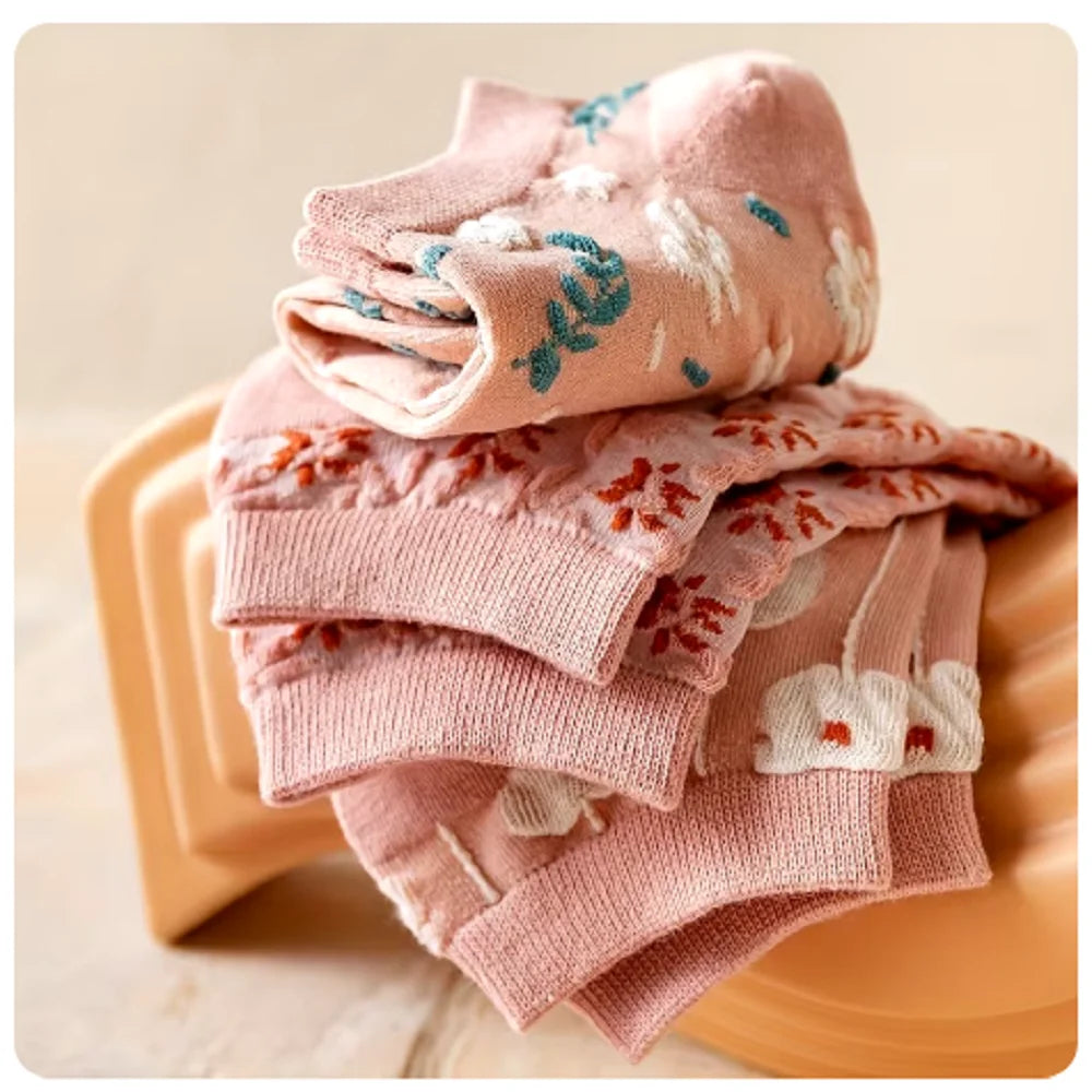 5 Pairs of Kawaii Cute Flower 3D Textured Ankle Socks - Vintage Style Thin Low Cut Hosiery for Women