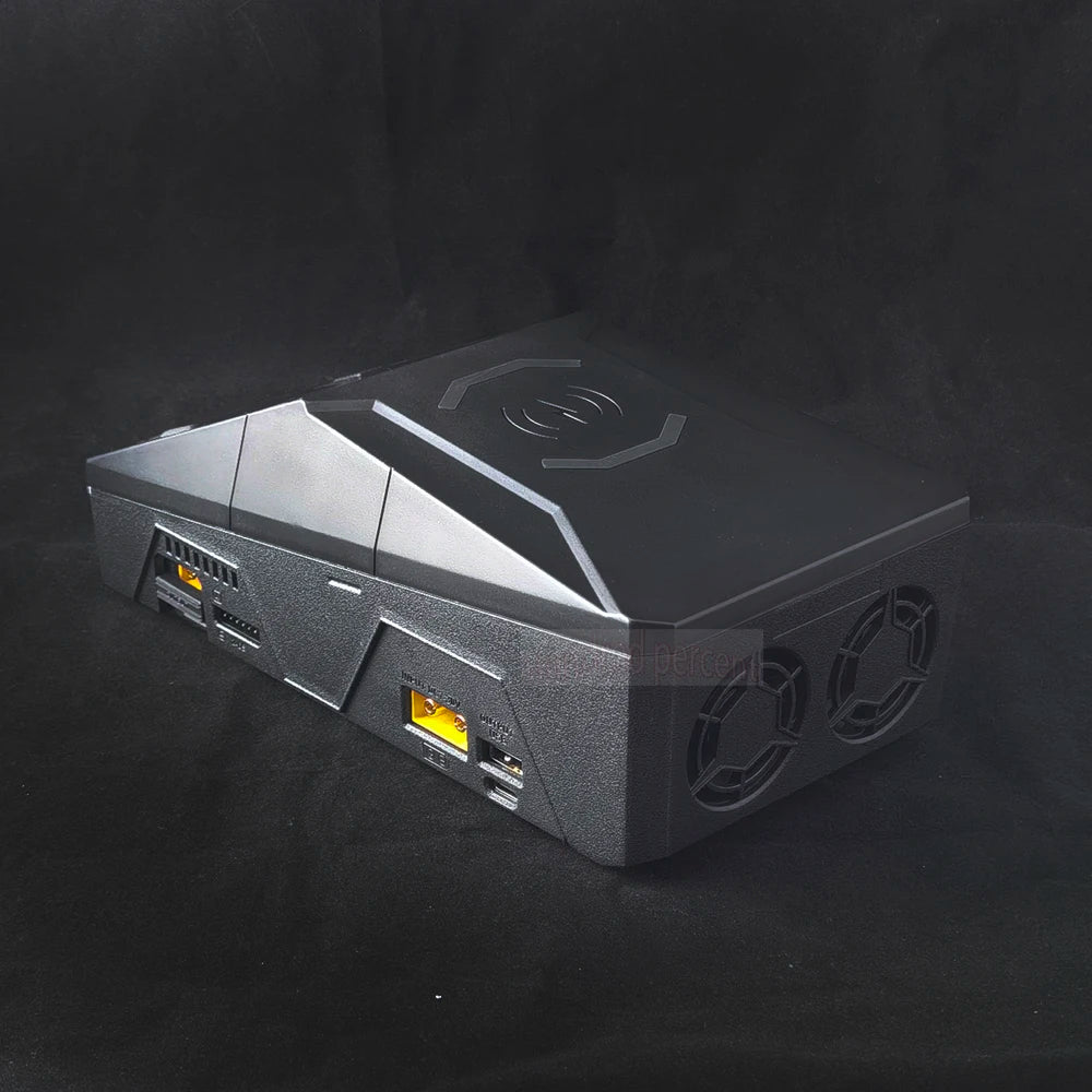 ToolkitRC Q6AC Charger AC 400W/DC 1000W 4CH output Built-in 65W USB A/TYPEC Output ,LiPo, 1-6S，NiMH 1-16S,PB 1-10S Charger IPS