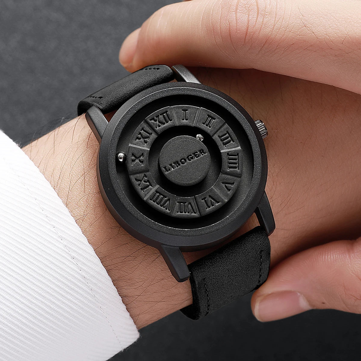 Fashion Magnetic Suspension Men Sports Watches Casual Mens Quartz Wristwatches Reloj Hombre（Without Box）