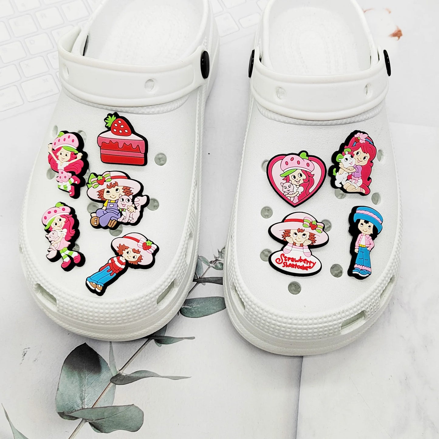 9pcs/set Cute Strawberry Girl Cartoon Series for Cartoon Shoe Charms Accessories DIY Decoration for Classic Clog Kids Gifts