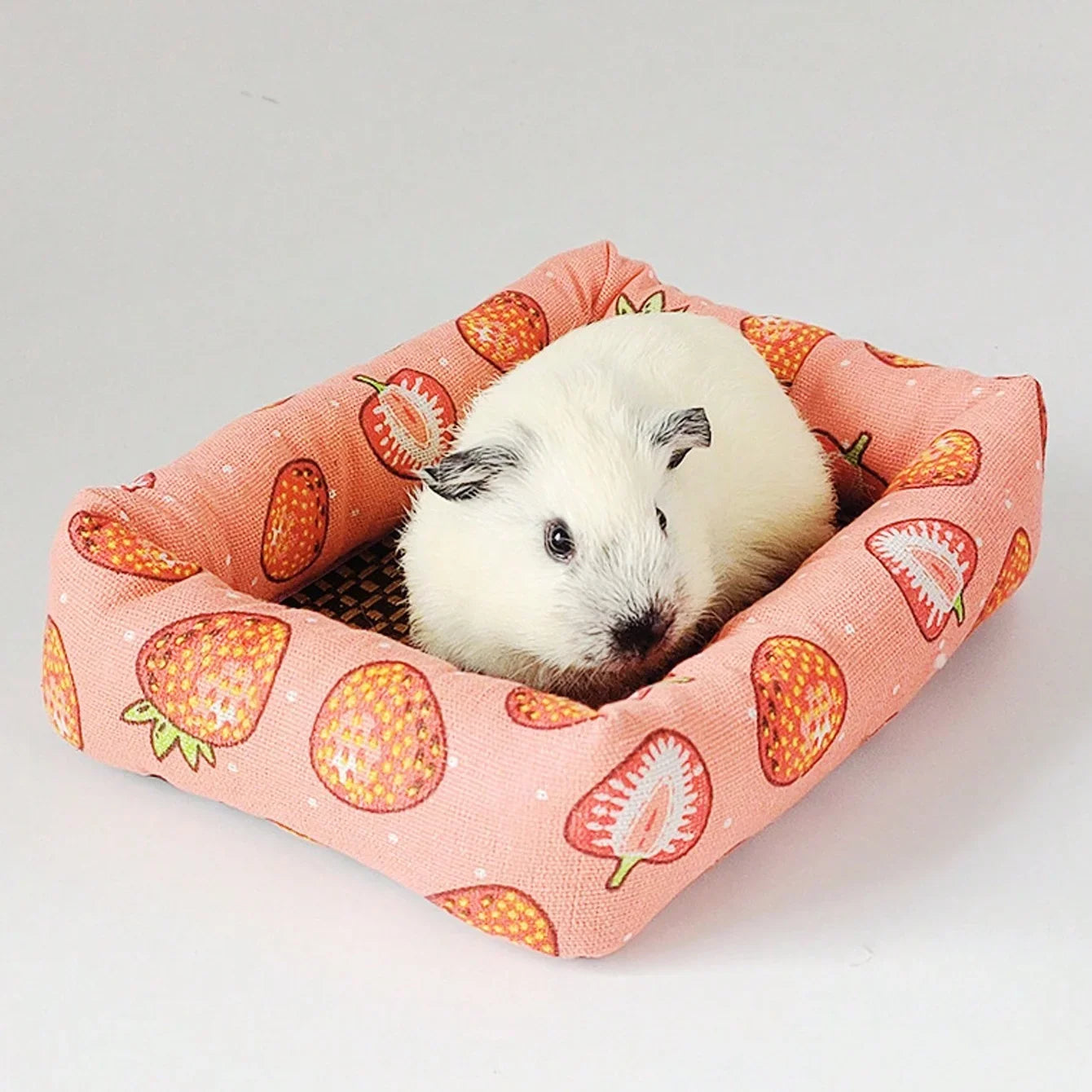 Print Sleep Bed House Rectangle Mat with Rattan Mat for Pet Small Animal Dogs Cat Rabbit Squirrel Guinea Pig Hamster All Seasons