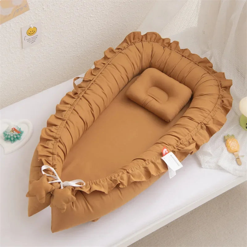 Newborn Bed for Breastfeeding Sleep Baby Cribs Portable Baby Nest 0-18 Months Detachable Anti-Rollover Bassinet with Cooling Mat