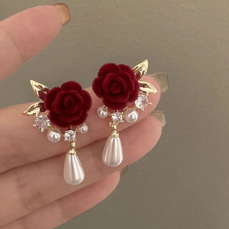 2024 New Wine Red Velvet Rose Pearl Earrings for Women Vintage Red Rose Elegant High-end Studs Earrings Jewelry Accessories