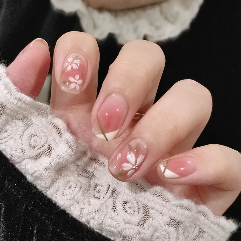 24Pcs/Box Short Square Head Wearing False Nails Art Clouds Stars Pattern Fake Nails Full Cover Press on Nail Tips Manicure Tools