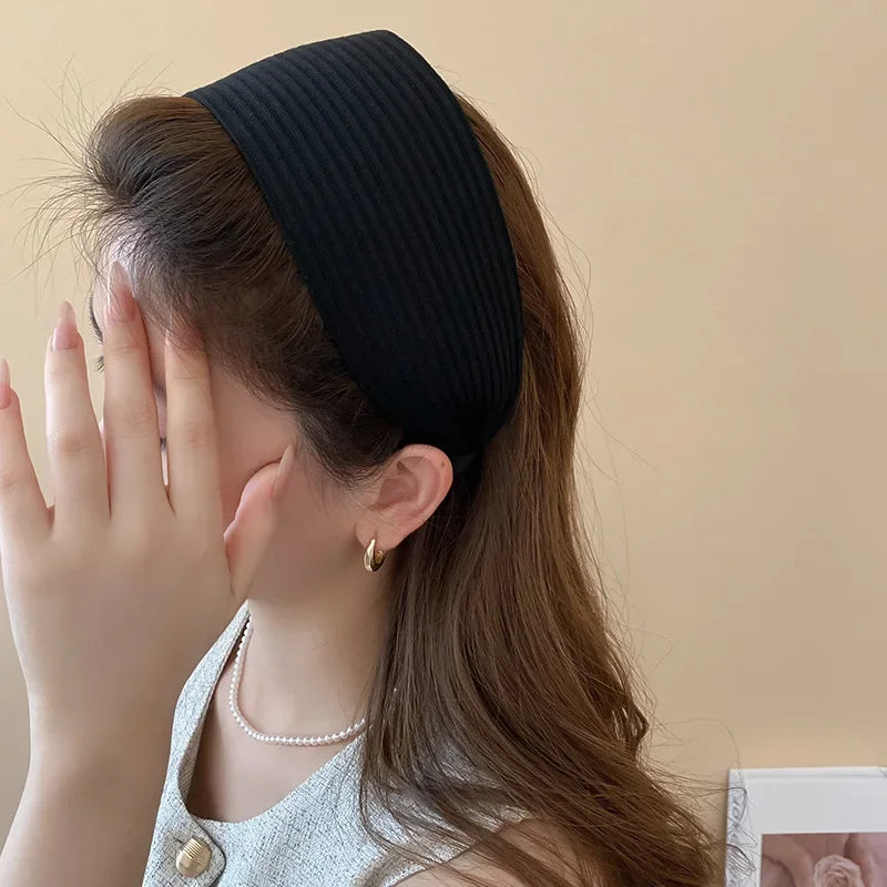 Kintting Solid Color Wide Edge Striped Nonslip Arc Acrylic Headbands for Women French Temperament Atmosphere Hair Accessories