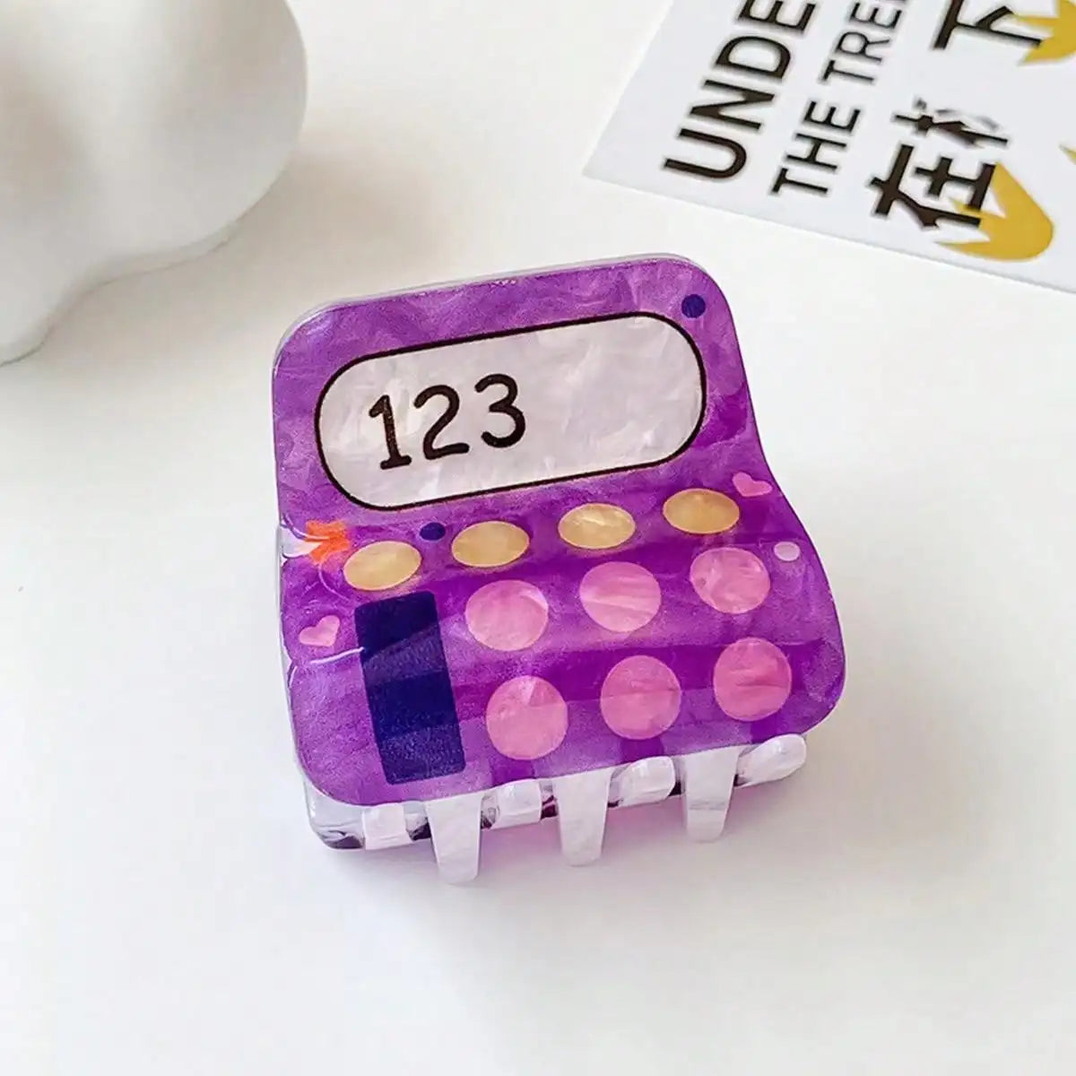 1pc Cartoon Cute Acrylic Cartoon Back to School School Bus, Pencil, Apple, and Calculator Style Hair Clip, Acrylic Hair Claw
