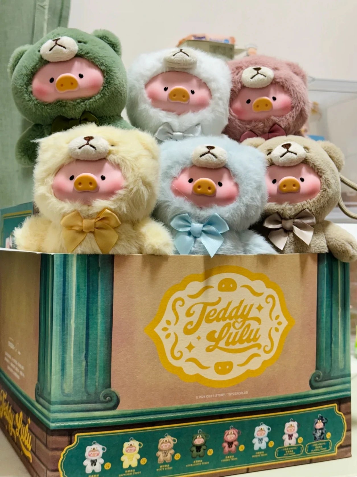 Toyzero  teddy Canned Pig Lulu Pig Blind Box Retro Teddy Toy Vinyl Plush Doll Pendant Doll School bag pendant Festival gifts