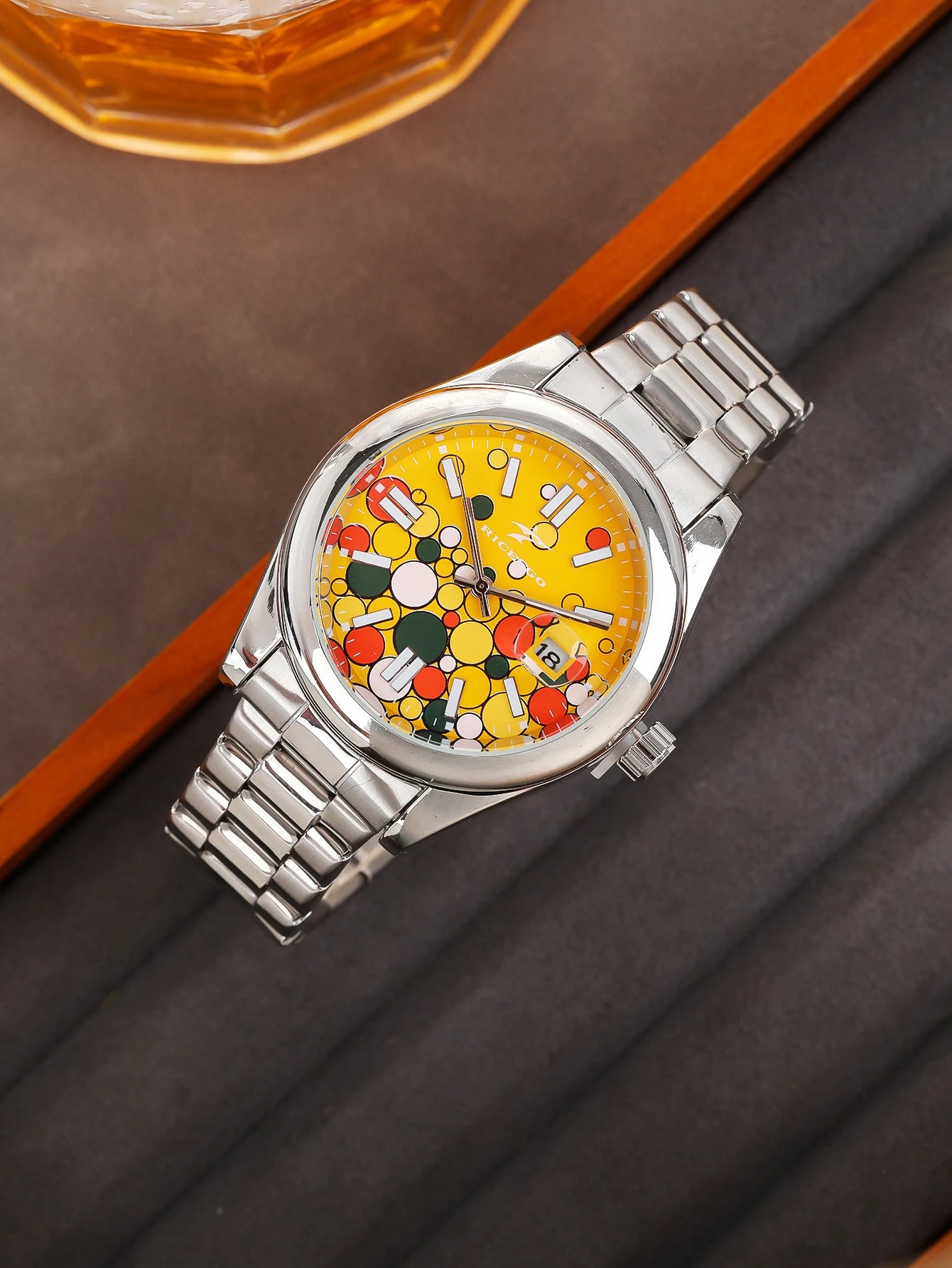 Classic Men's Quartz Watch Luxury Fashion Calendar Date Clock Round Glass Mirror Stainless Steel Business Wristwatch for Gifts ﻿