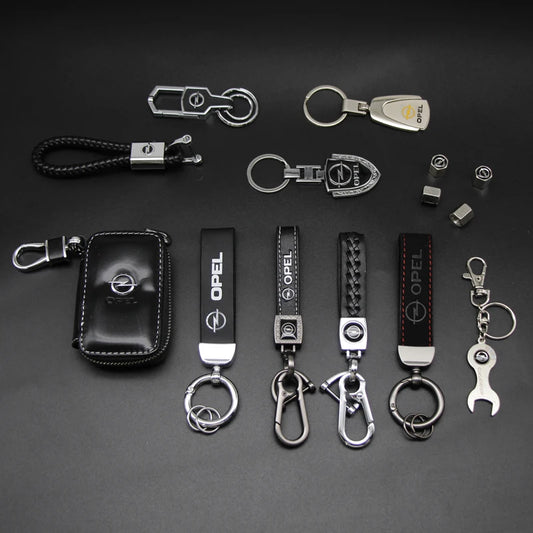 1Pcs Metal/Leather Car Keychain Badge Emblem For Opel Astra GTC Insignia Antara Meriva Zafira Key Chain Rings Auto Accessories