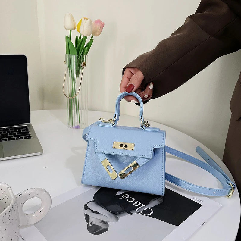 Premium Quality Women's Handbag 2024 Spring/summer New Style Trendy Kara Bag Fashionable Simple Versatile Single Shoulder Bag