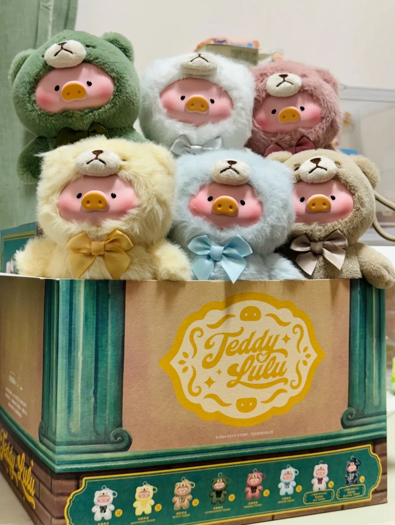 Toyzero  teddy Canned Pig Lulu Pig Blind Box Retro Teddy Toy Vinyl Plush Doll Pendant Doll School bag pendant Festival gifts