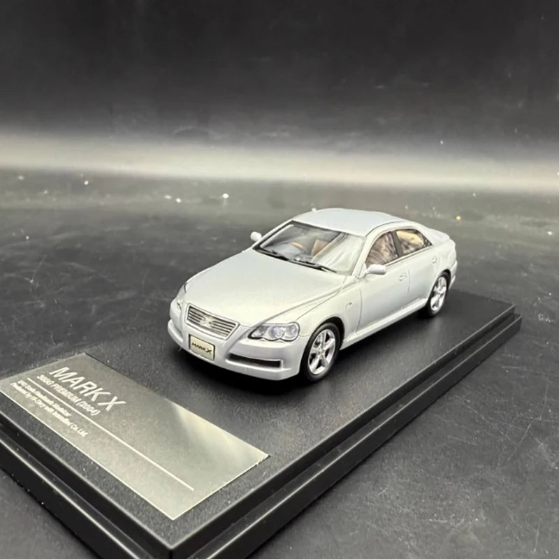 Hi-Story 1/43 Scale Reiz Mark X Resin Car Model Adult Classic Collection Souvenir Display Gift