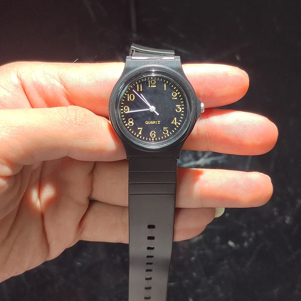 YIKAZE Exam Watch Silicone Strap Simple Women Watch Student Ladies Quartz Wristwatch Waterproof Round Small Dial for Women