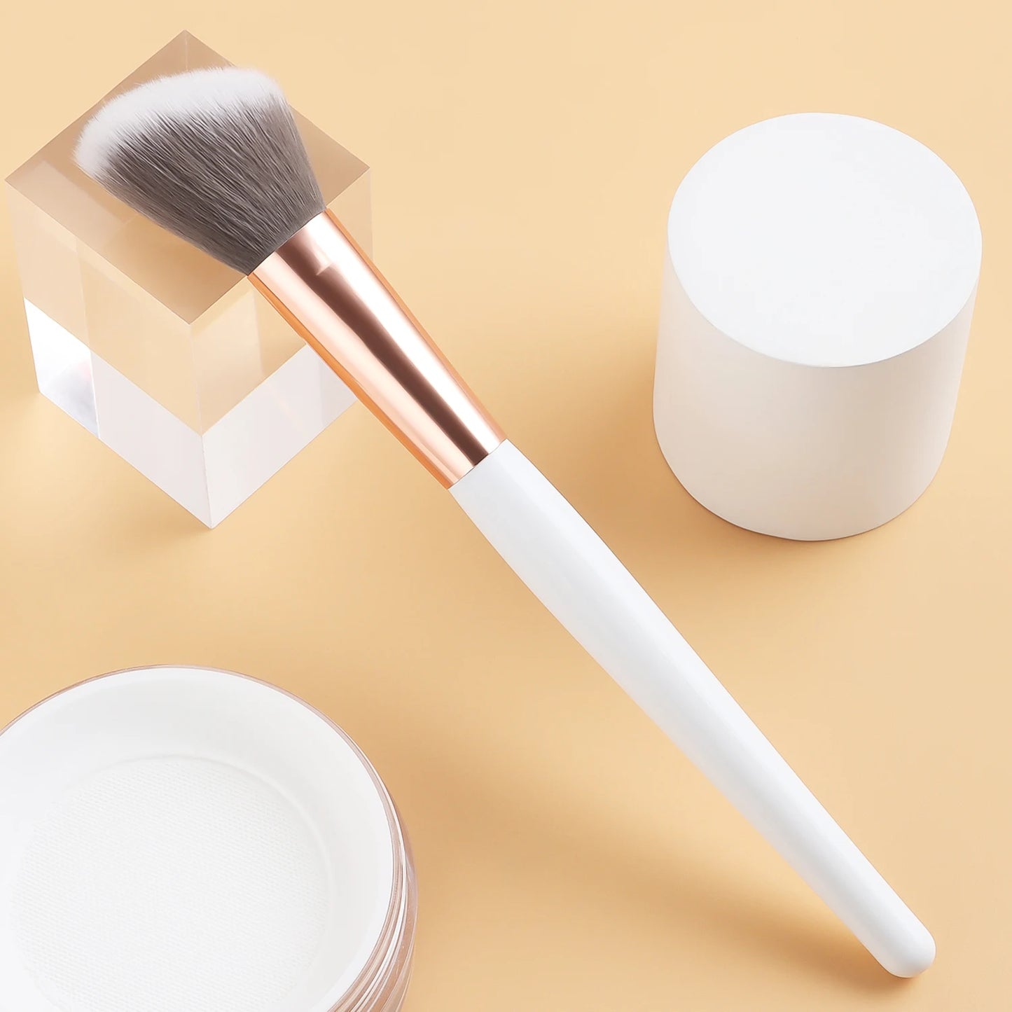 Contouring Brush ,1pcs Wooden Classic Diagonal head design Decorate face shape for Making Up Supply