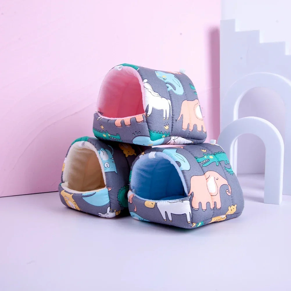 Cute Small Animal Sleeping Bed Rabbit Squirrel Guinea Pig Nest Hamster House Winter Colorful Mini Cage Comfortable Soft Warm Mat