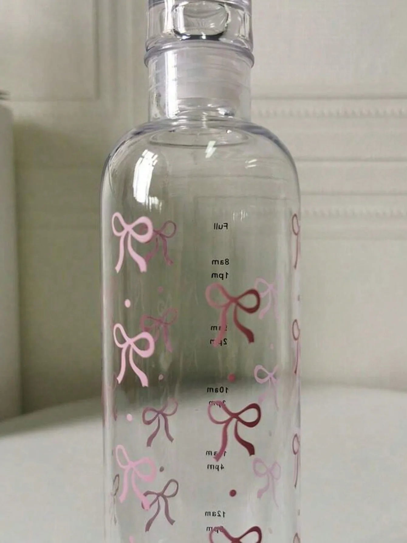 Clear bow plastic sports water bottle Time marker leak-proof juice milk cup Portable children's school sports cup