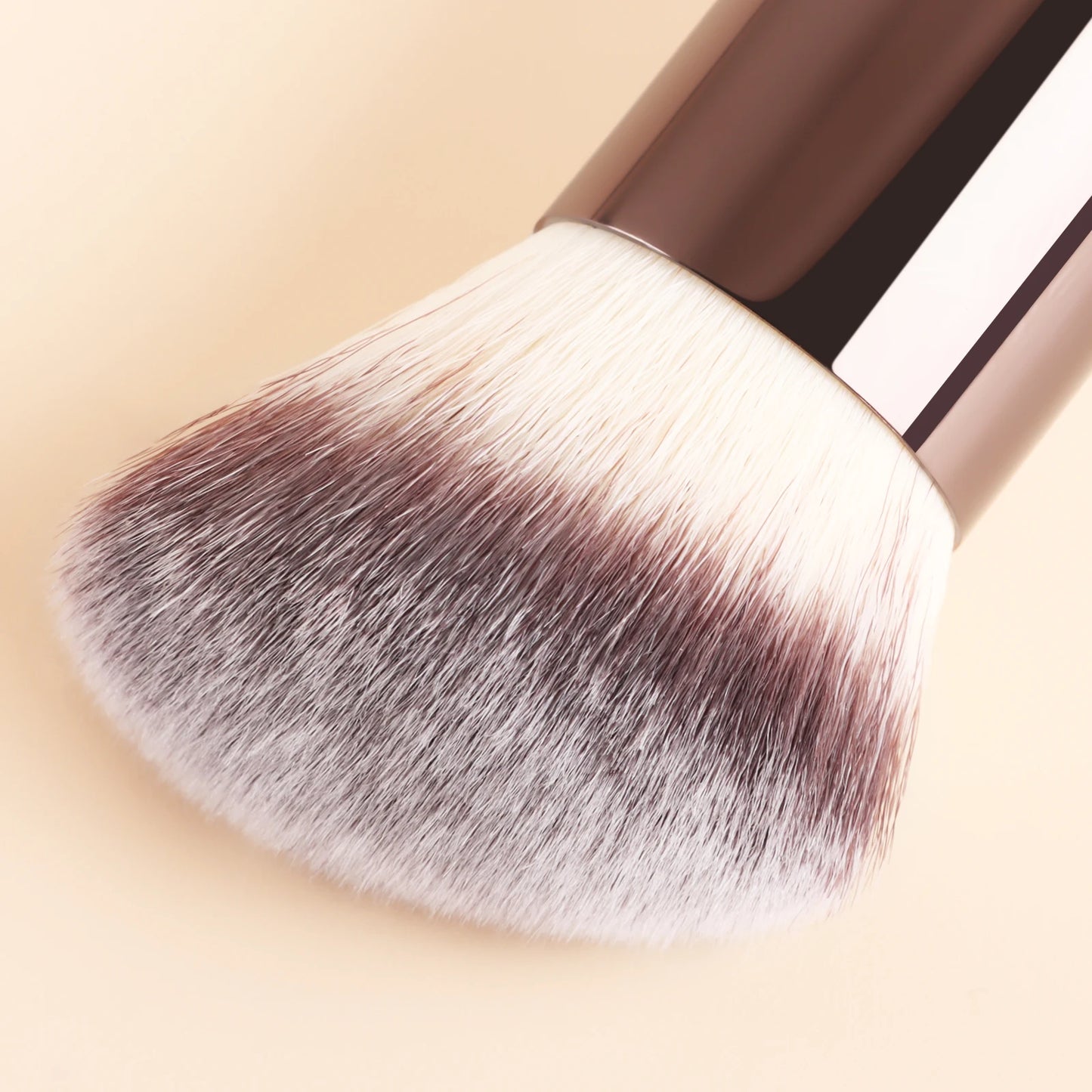 Aluminum base Contour brush soft and fluffy powder brush Makeup Brush Seamless Finish Brush Fiber Hair Design Single Face Brush