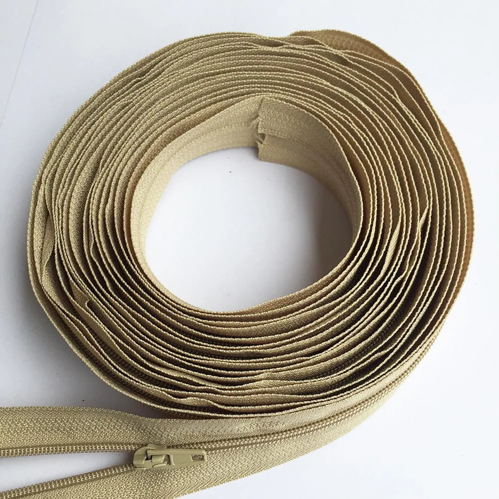 5Meters 3# Nylon Zipper at the Meter with 10Pcs Sliders for Tailor Sewing Clothes DIY Bags Accessorries Supply Zippers Roll