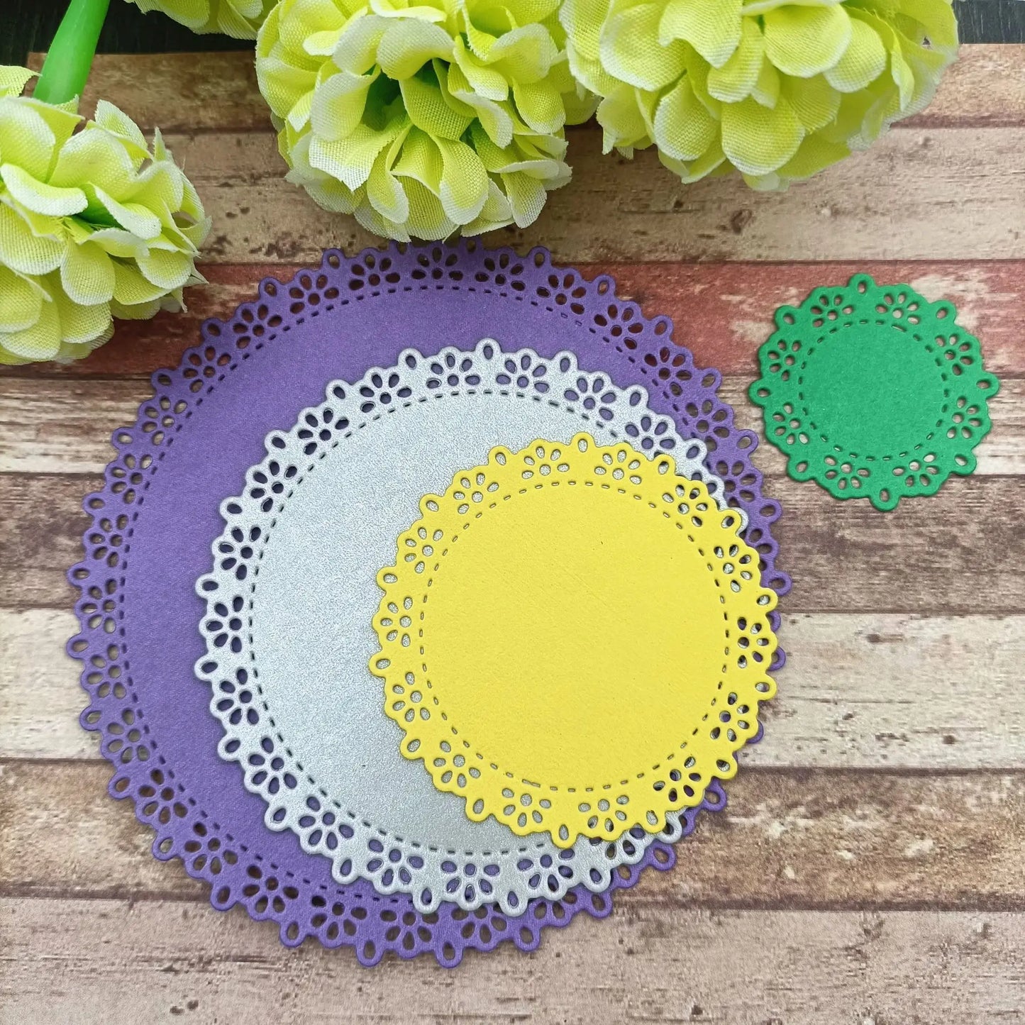 Carbon Steel Cutting Dies Paper Art Knife Mould Metal Etching Process Two chrysanthemum cutting embossed knife moulds