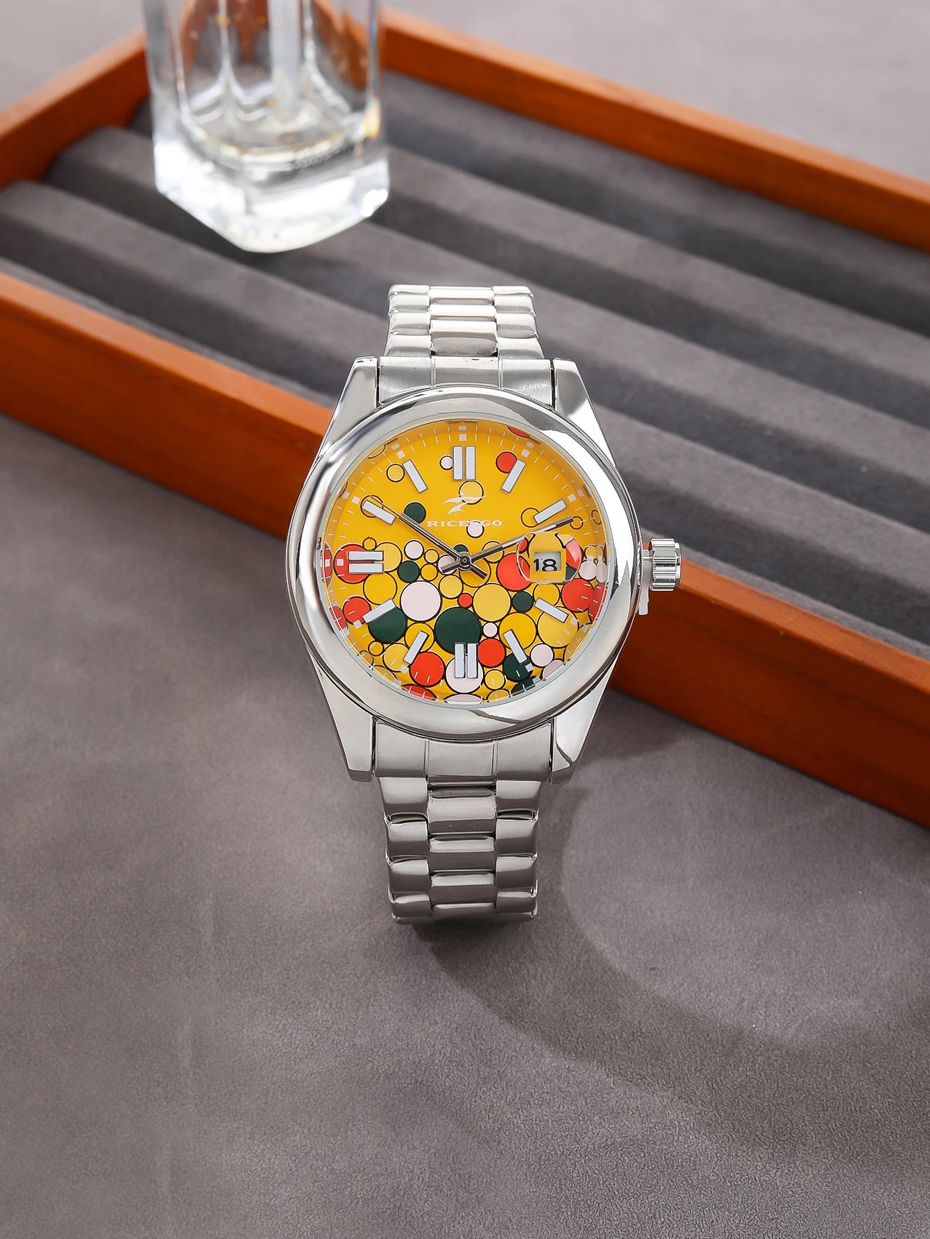 Classic Men's Quartz Watch Luxury Fashion Calendar Date Clock Round Glass Mirror Stainless Steel Business Wristwatch for Gifts ﻿