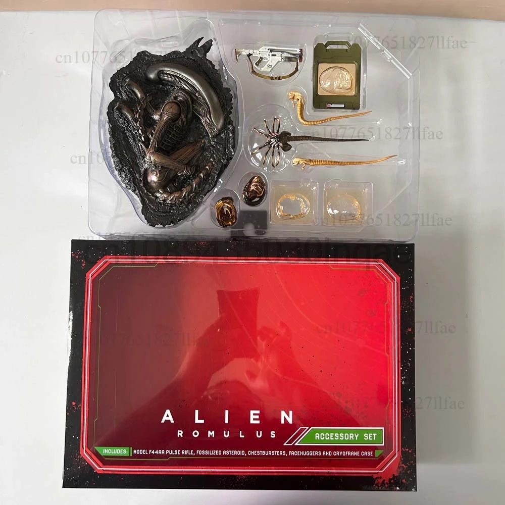 NECA The ALIEN Romulus Facehugger Ultimate Scorched Xenomorph and Accessory Set Action Figure Model Toy Room Decor Child Present