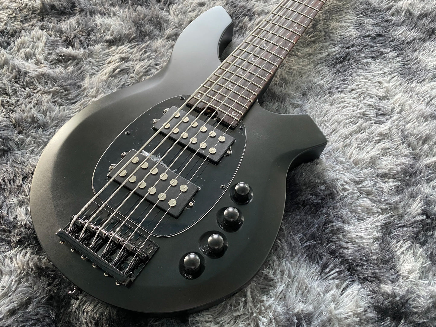 Chinese Electric Bass Guitar 6 Strings Matte Black Color Bass Wood Body And Maple Neck
