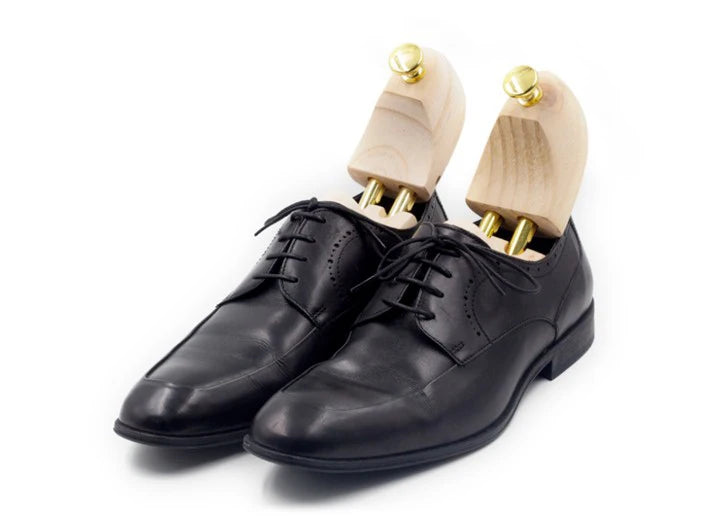 Men's and Women's Shoe Trees Twin Tube Adjustable New Zealand Pine Wood Shoe Tree