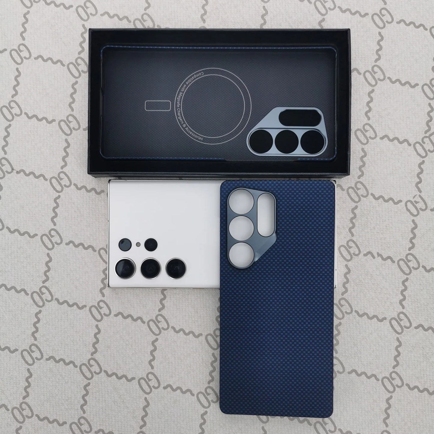 For Samsung Galaxy S25 Ultra Original Feel Ultra-Thin Real Aramid Carbon Fiber Case Built-in Magnetic Wireless Charging
