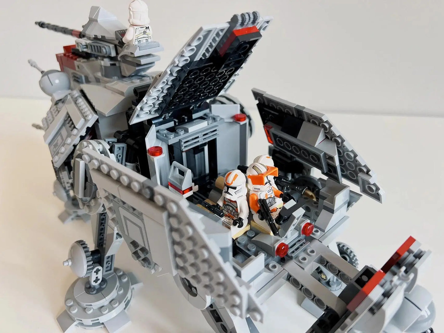 Miniso Disney Star Wars All Terrain Tactical Actuator AT-TE Walker 75337 Model Building Kit Self-locking Bricks ChristmasGift