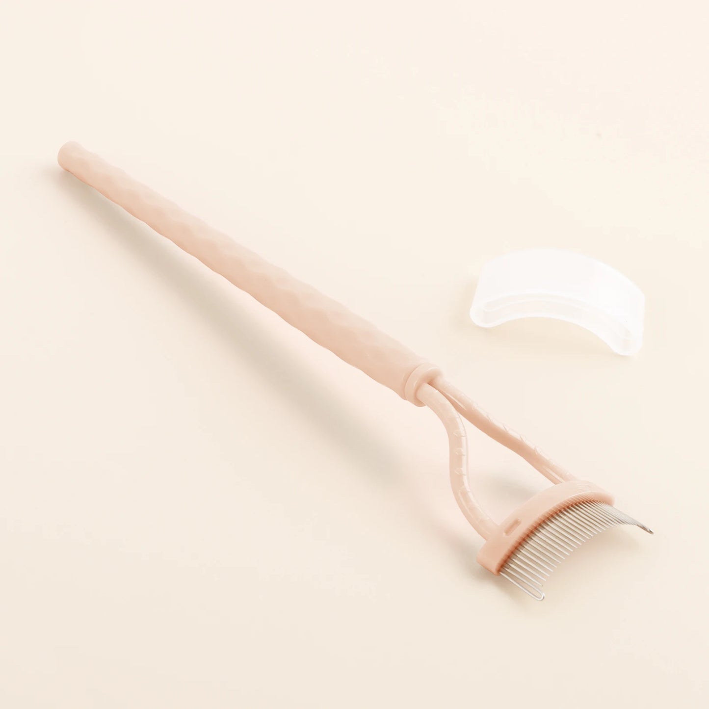 1-pack eyelash comb, eyelash separator - curved design, curling eyelashes to fit the eye shape, makeup tool with protective case