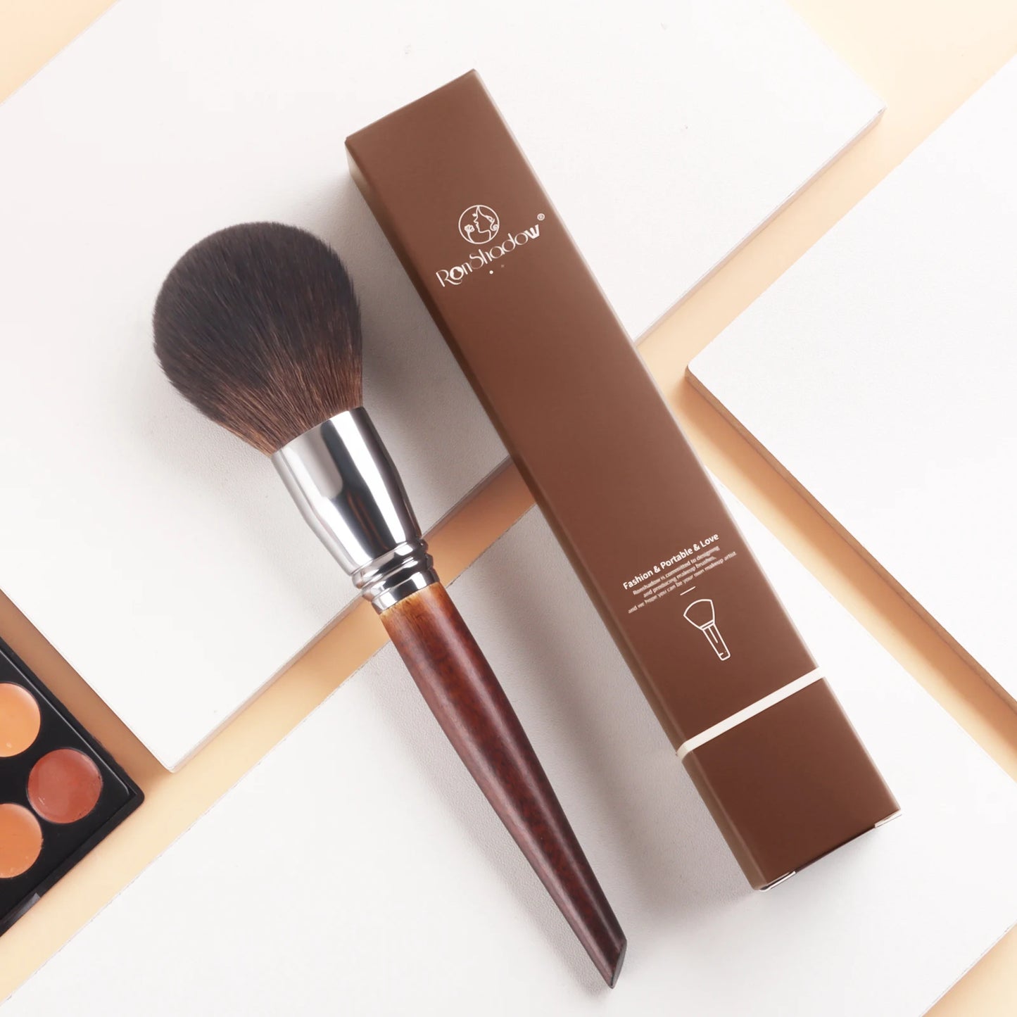 1PC Makeup Brush Complete powder Brush Eyeshadow Soft Makeup Brush Beauty Tools Smudge Brush Single